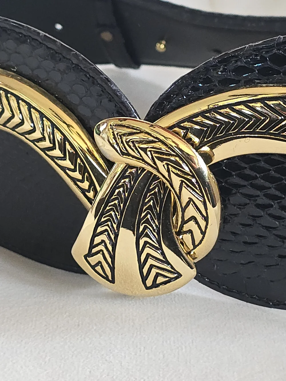 Authentic Vintage 80s Snakeskin Belt – Gold Tone Clasp